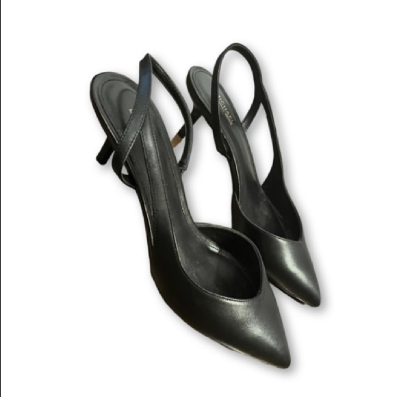 Michael Kors Eliza Flex Kitten Pumps in Black Leather - Picture 4 of 6